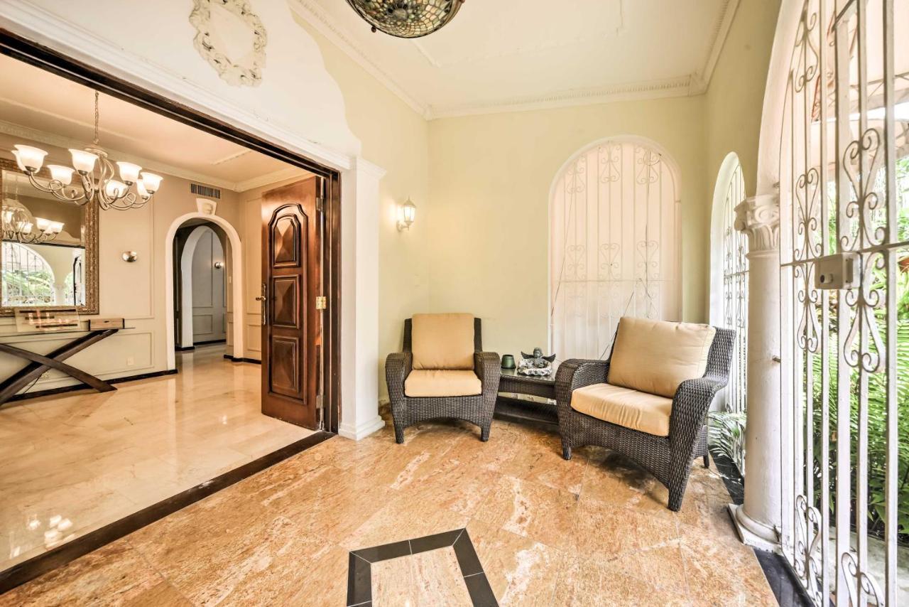 Luxurious San Juan Villa With Pool - Walk To Beach! Eksteriør bilde