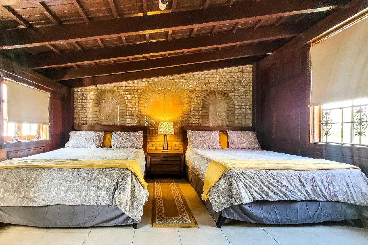 Luxurious San Juan Villa With Pool - Walk To Beach! Eksteriør bilde